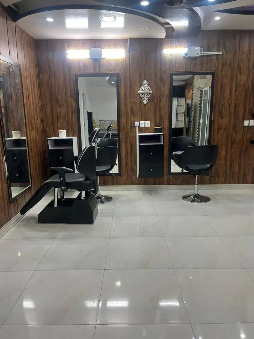 اجاره لاین،اتاق و نیاز ب همکار جهت شراکت در سالن|خدمات آرایشگری و زیبایی|شاهینشهر, عطار|دیوار