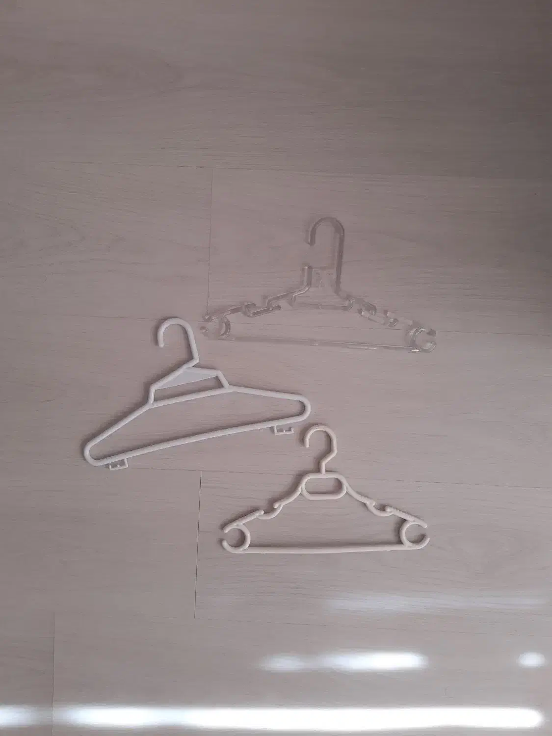 آویز بچگانه|بندرخت و رختآویز|سلماس, |دیوار