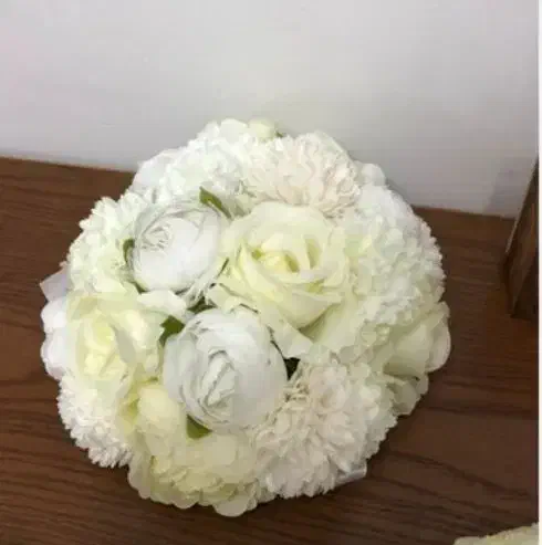 تزئین ماشین عروس کرایه دسته گل عروس با قیمت مناسب|خدمات پذیرایی، مراسم|یاسوج, |دیوار