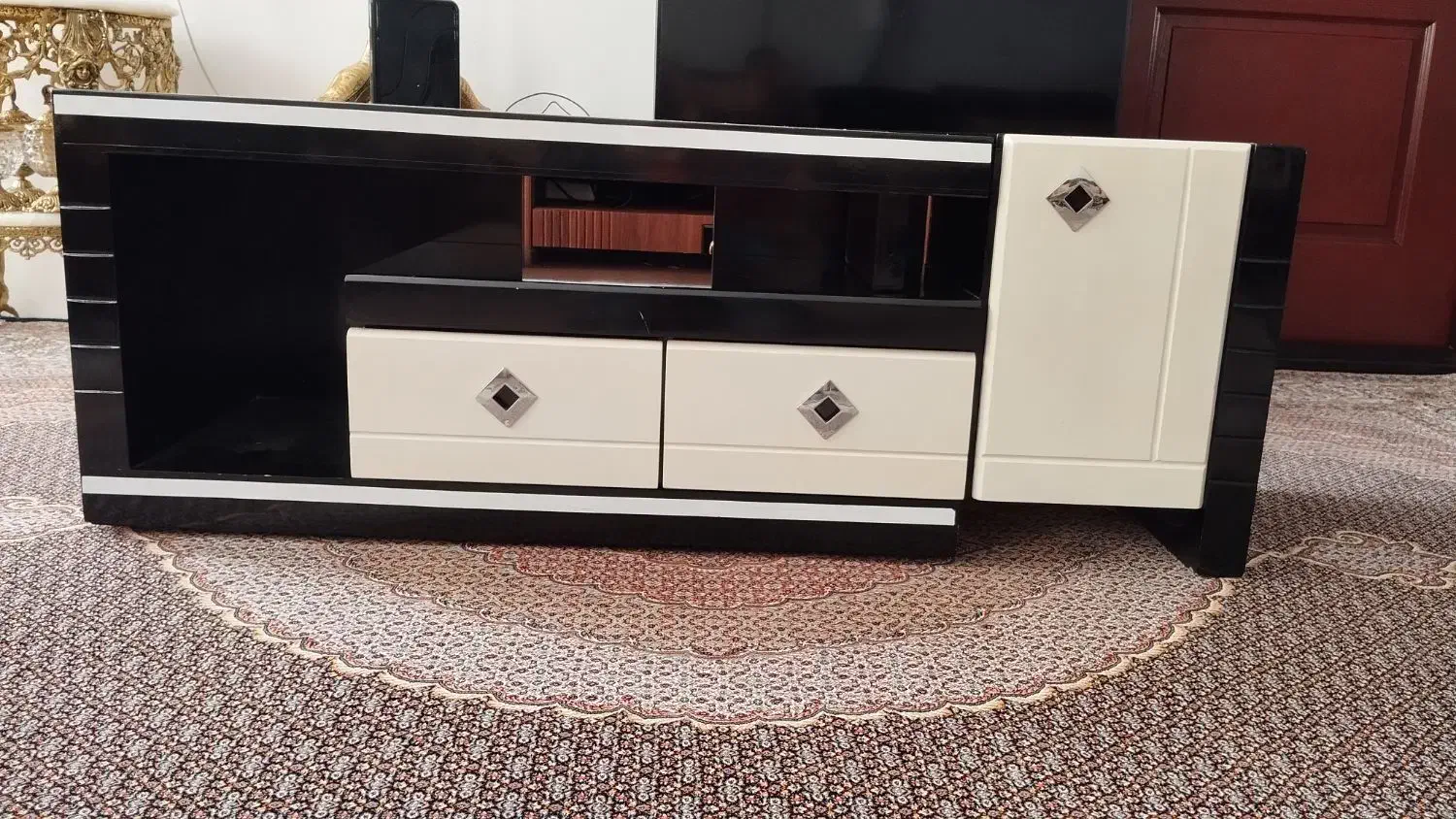 میز تلوزیون|میز تلویزیون|قره ضیاالدین, |دیوار