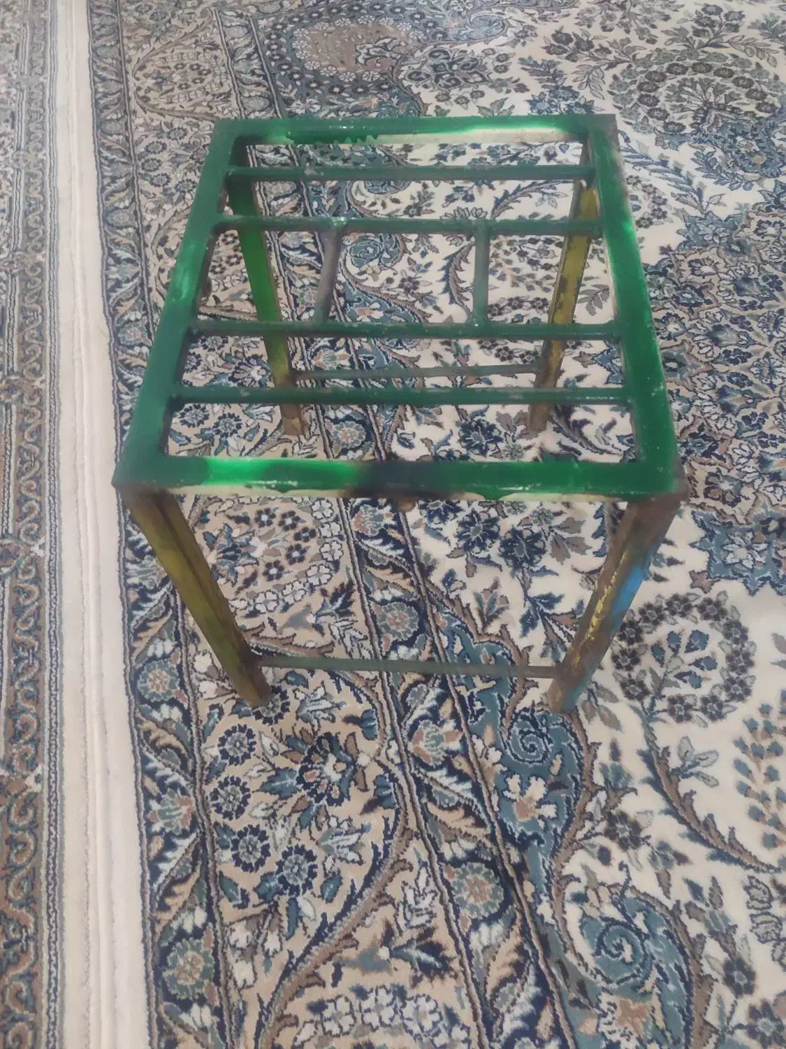 چهارپایه آ هنی|صندلی و نیمکت|آزادشهر, |دیوار