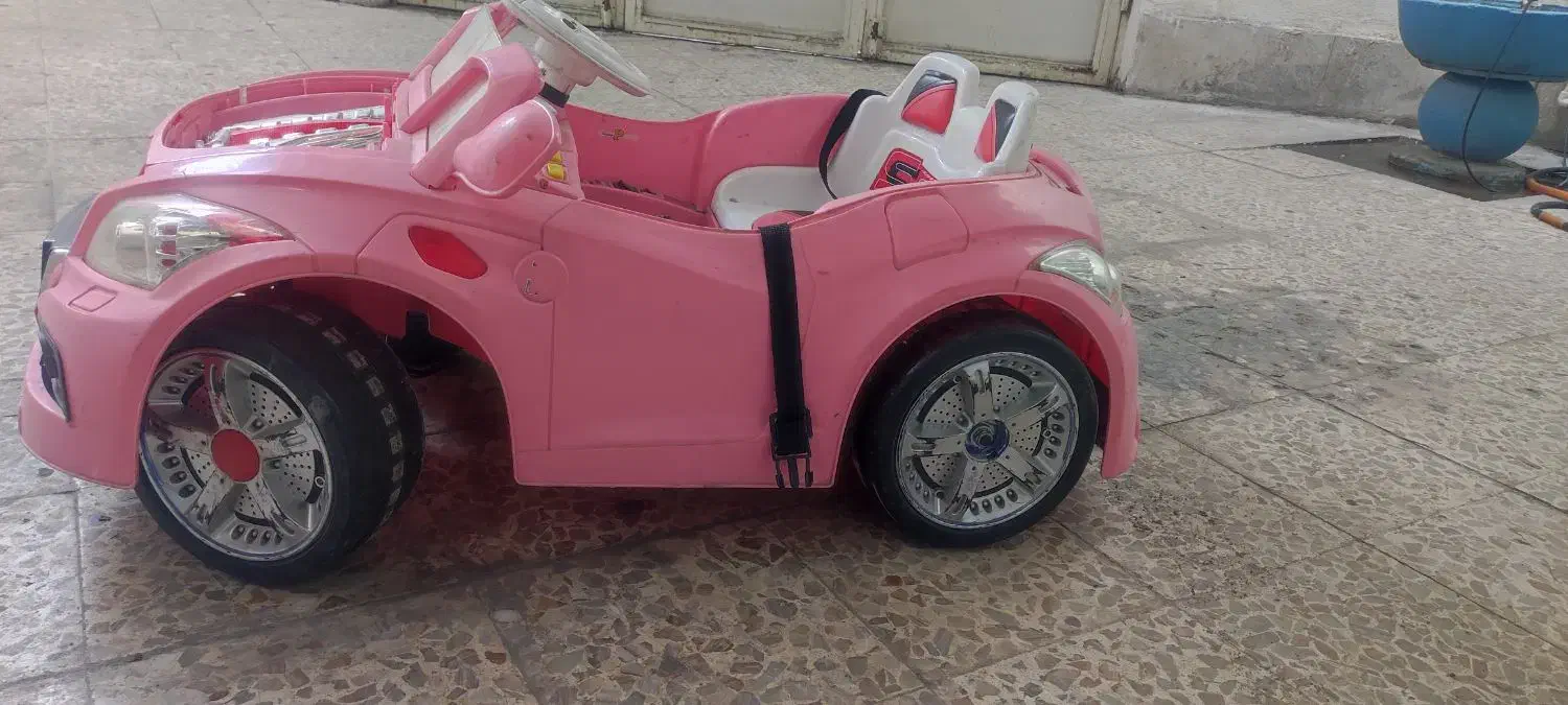 ماشین شارژی|اسباب‌بازی بچه|خرم‌آباد, |دیوار