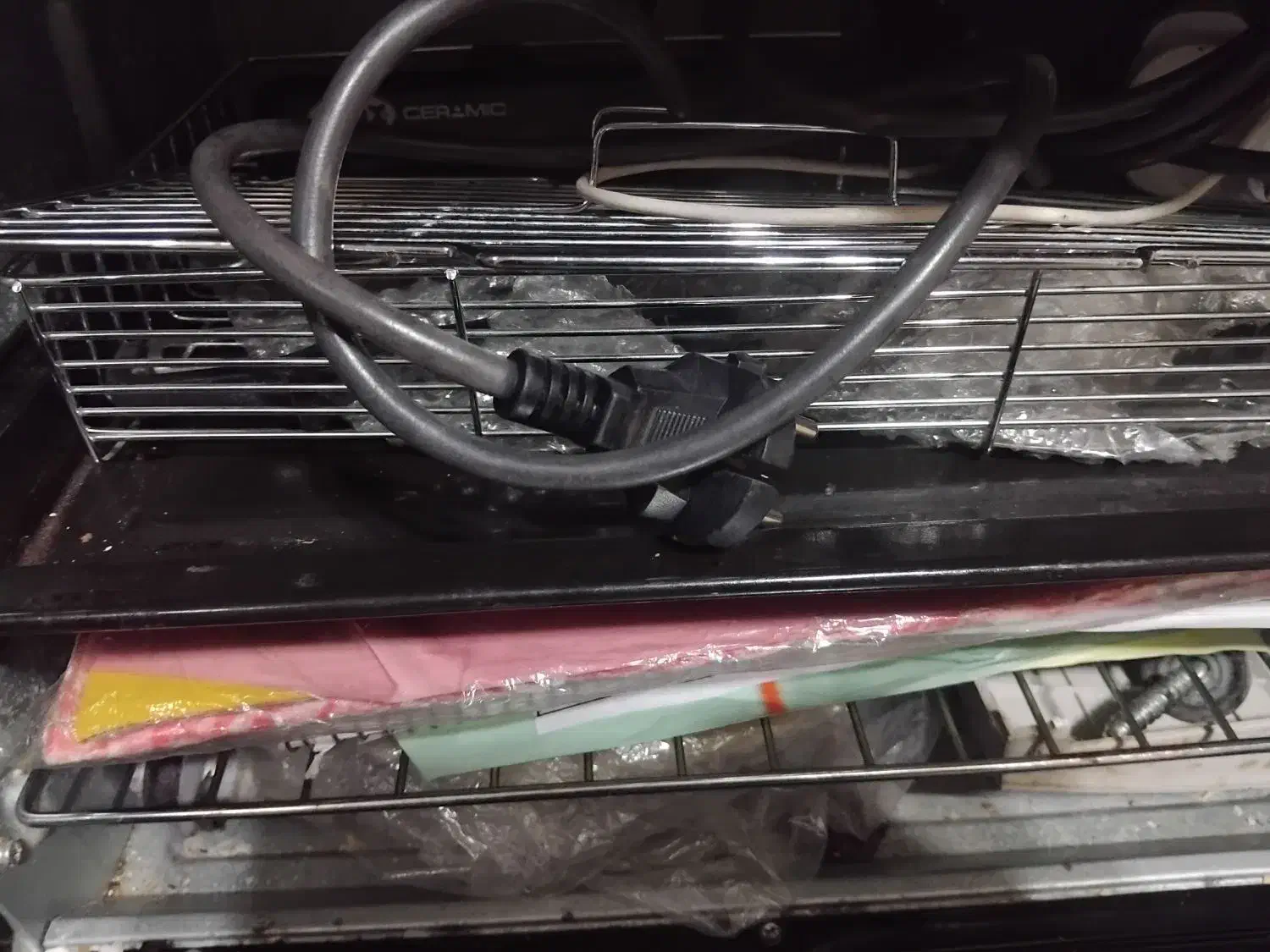 توستر مشکی|اجاق گاز و لوازم برقی پخت‌وپز|رشت, لاکان|دیوار