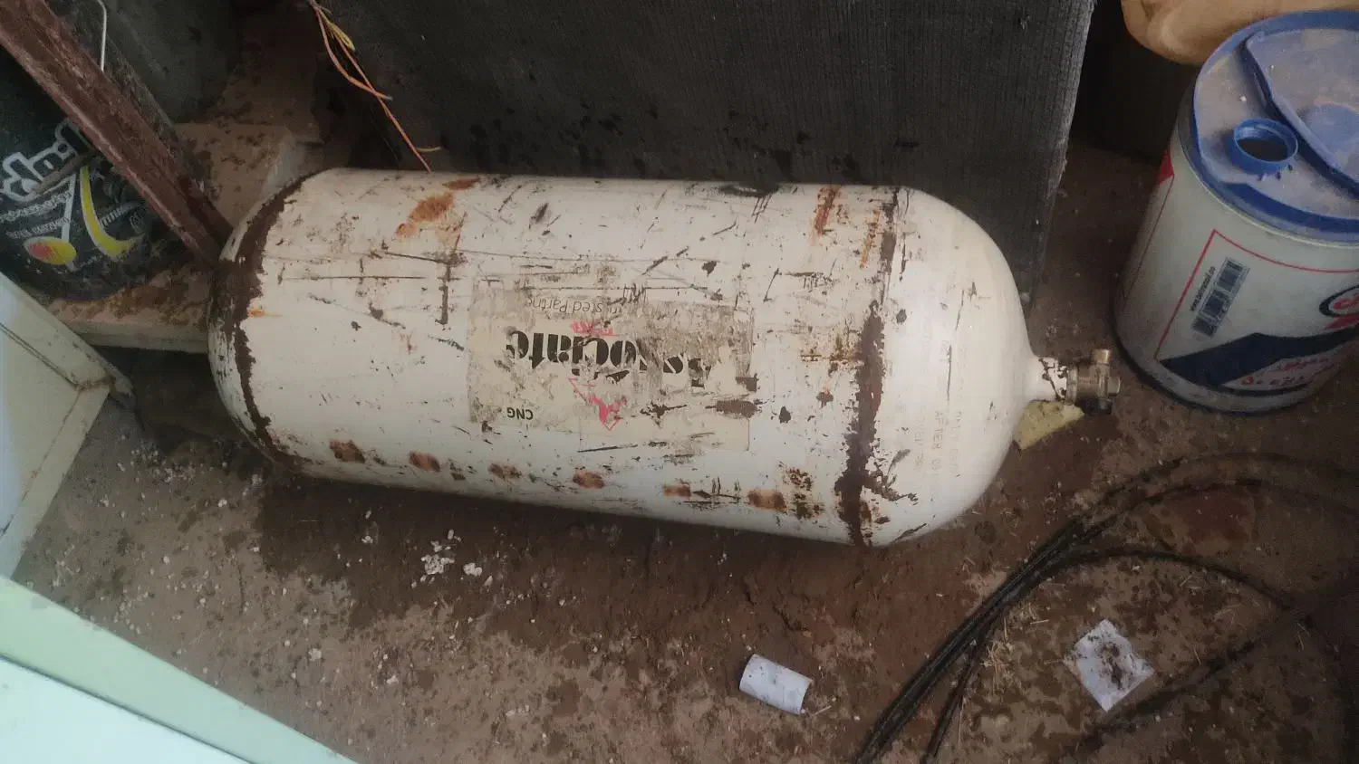 کپسول گاز cnjنیسان 2030|قطعات یدکی و لوازم جانبی|سنندج, |دیوار