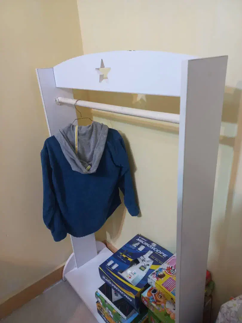 رگال|جاکفشی، کمد، دراور|رشت, سعدی (تختی)|دیوار