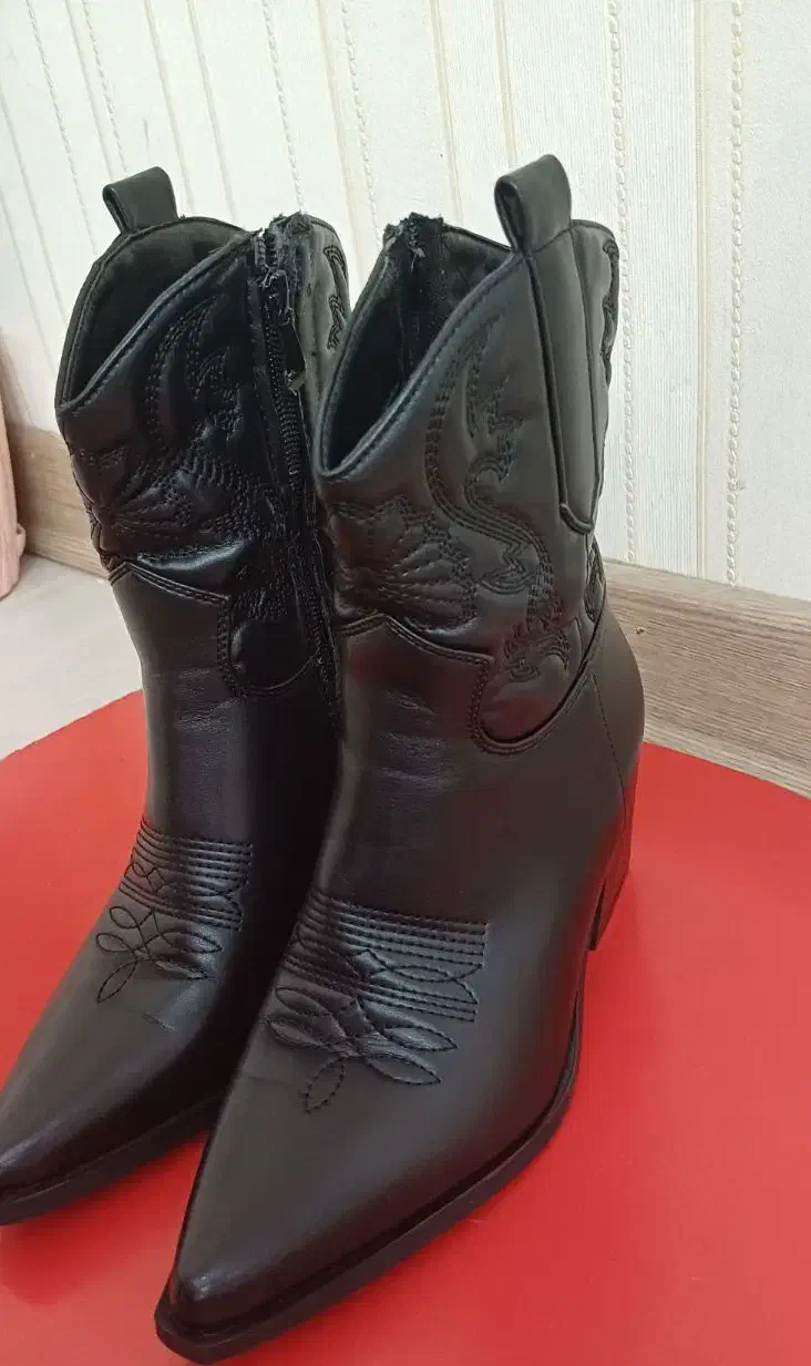 پوتین زنانه چرم|کیف، کفش، کمربند|اردبیل, |دیوار