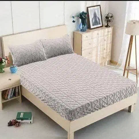 کاور کشدار با روبالشتی|رختخواب، بالش، پتو|ساری, |دیوار