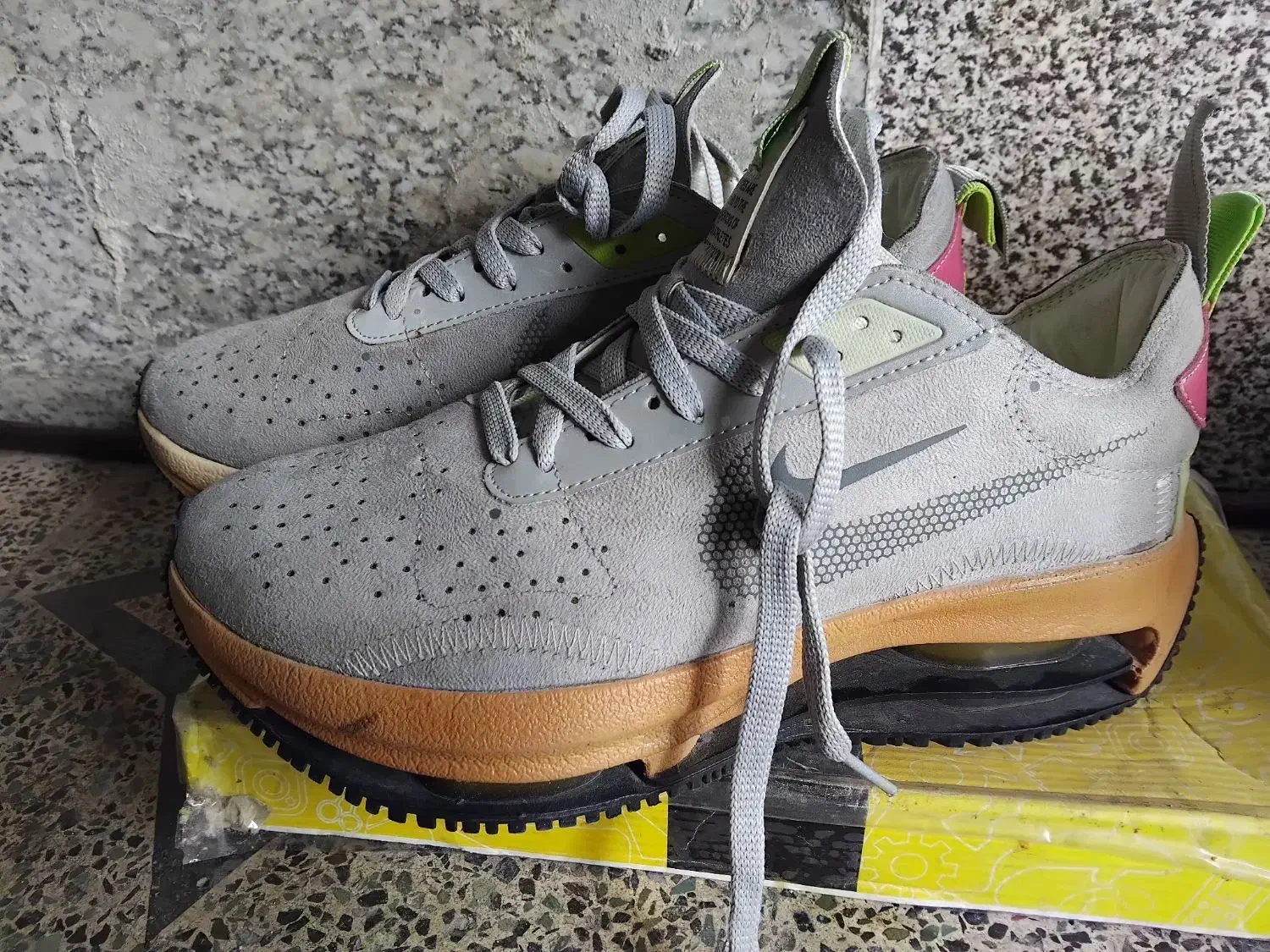 کتونی در حد نو|کیف، کفش، کمربند|رشت, بیجارپس|دیوار