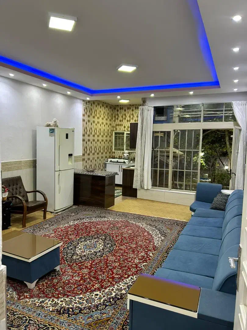 خونه  ویلایی   روزانه ساعتی|اجارهٔ کوتاه‌مدت آپارتمان و سوئیت|خمینی‌شهر, |دیوار