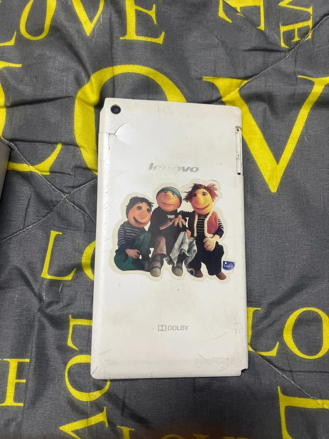 تبلت لنوا|تبلت|کرج, حصارک بالا|دیوار