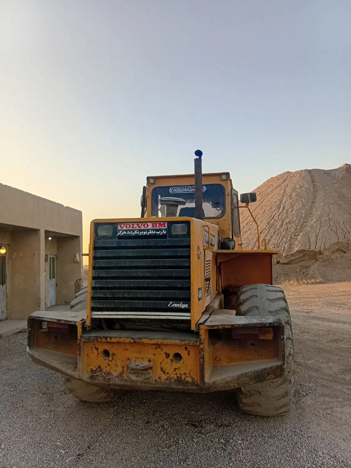 فروش لودر ولوو ۴۵۰۰ تک پمپ|خودرو سنگین|پاکدشت, پاکدشت (مامازند)|دیوار