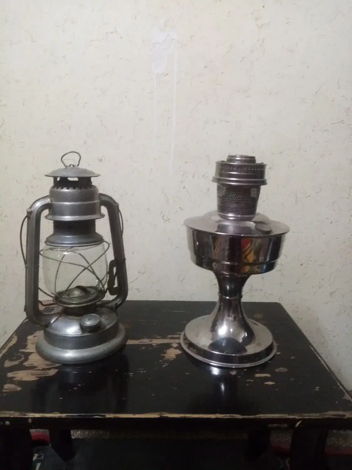 وسایل قدیمی وتزیینی|کلکسیون اشیاء عتیقه|اصفهان, خواجه عمید|دیوار