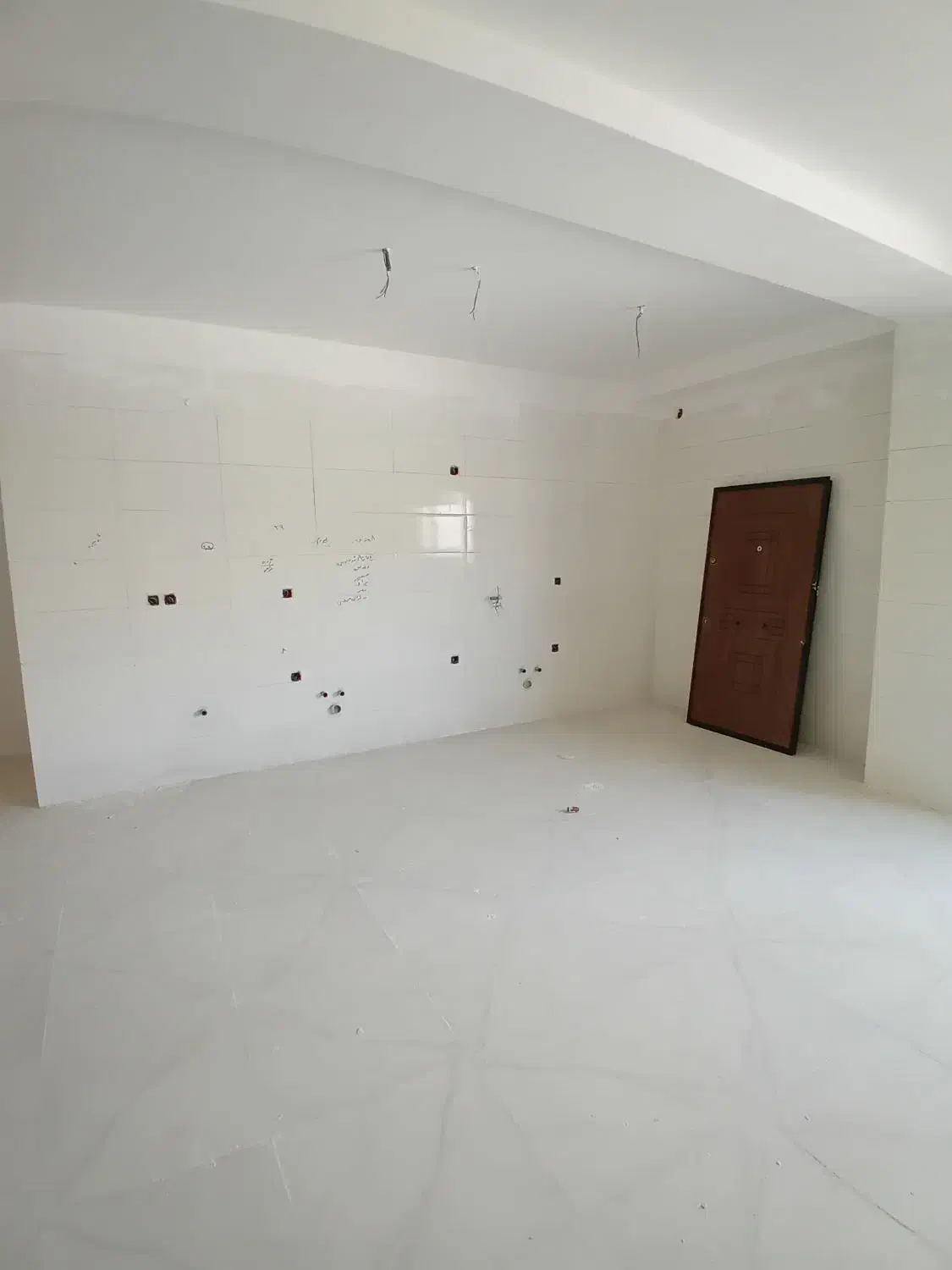 واحد آماده / 90متر / لوکیشن خوب|فروش آپارتمان|دورود, |دیوار