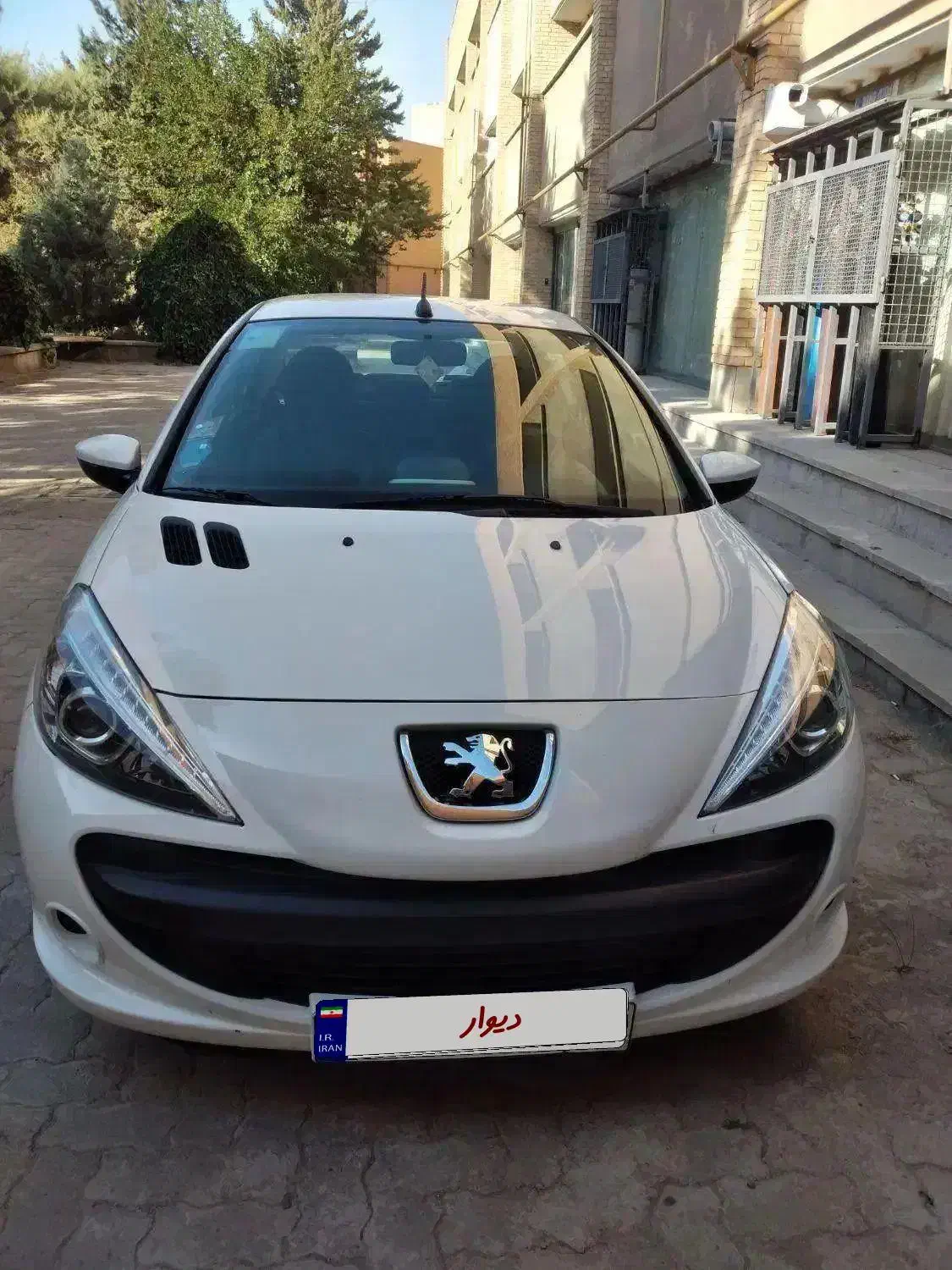 ۲۰۷صندوق دار اتومات|خودرو سواری و وانت|سهند, |دیوار