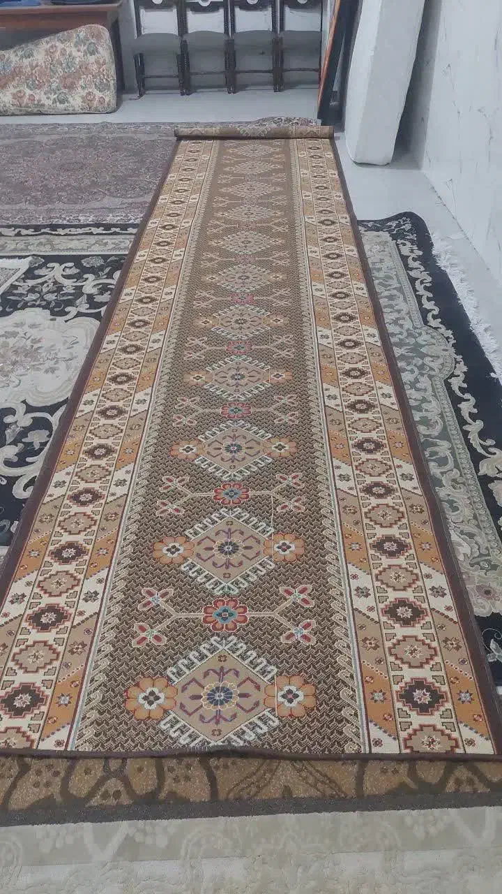 گلیم کناره  یک مترو سی در پنج متر سالم|گلیم، جاجیم، گبه|یزد, |دیوار