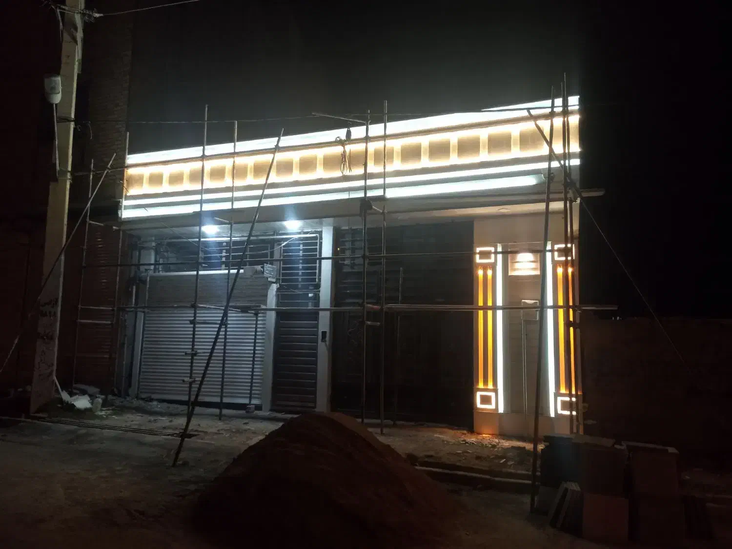 نمای  ساده و رومی،سنگ کاری،کاشی و موزاییک کاری|خدمات پیشه و مهارت|قیدار, |دیوار