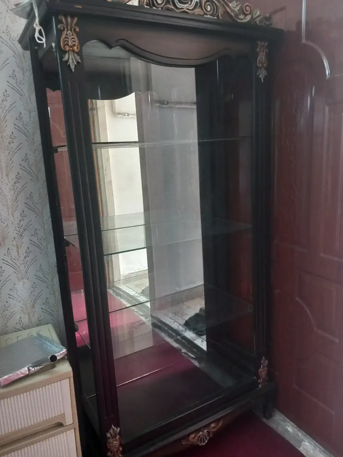 چهار پایه|میز و صندلی غذاخوری|مشهد, یاس|دیوار