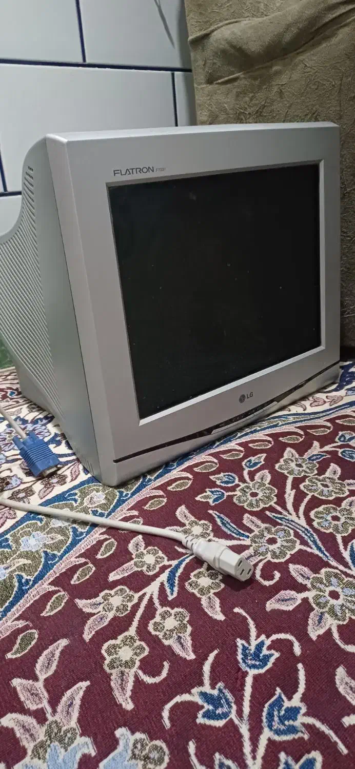 مانیتور کامپیوتر و دوربین مخفی|قطعات و لوازم جانبی رایانه|دزفول, |دیوار