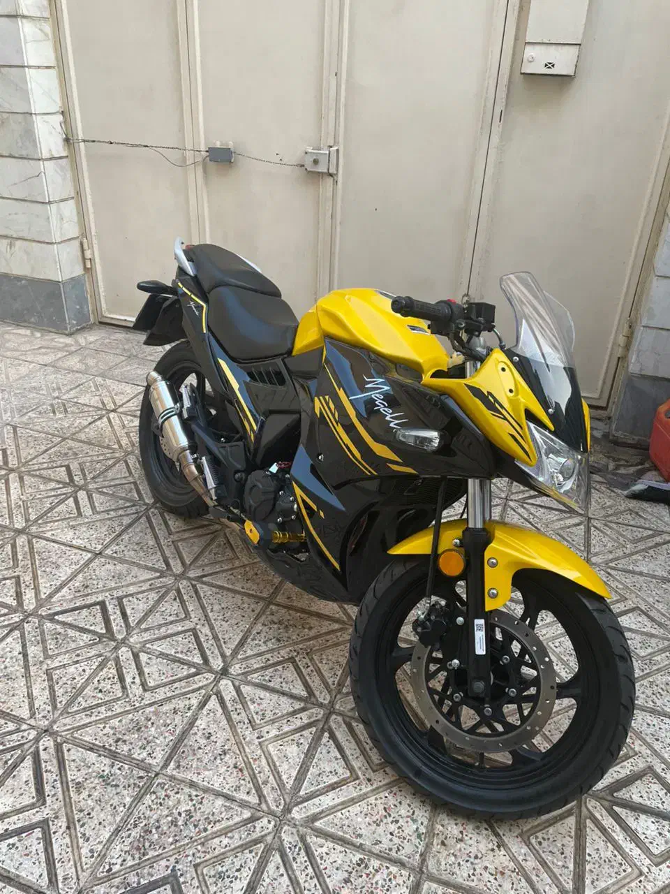 مگلی 200 مدل 1401|موتورسیکلت|تهران, باغ خزانه|دیوار