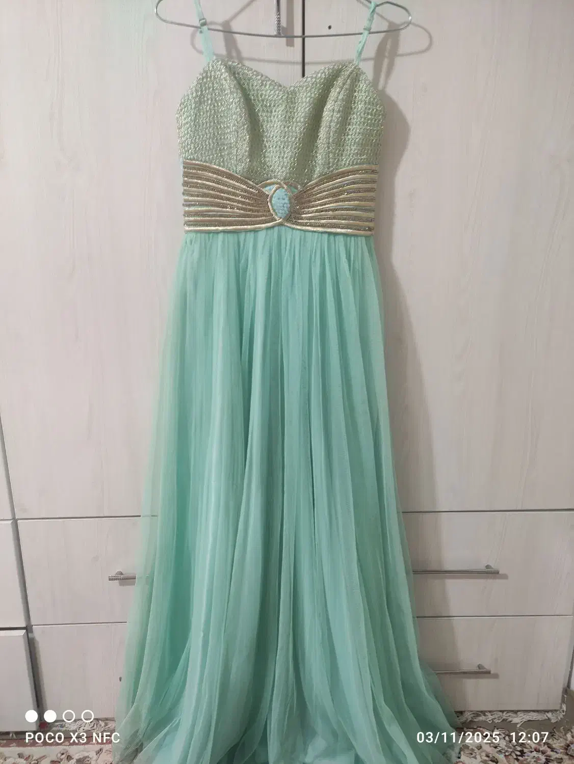 لباس مجلسی|لباس|صفادشت, |دیوار