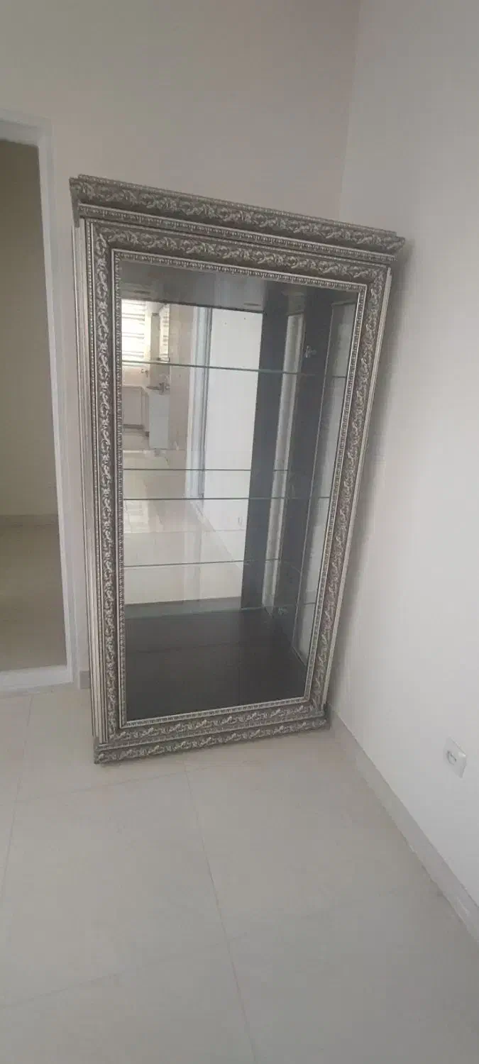 بوفه ایستاده|بوفه، ویترین، کنسول|سلماس, |دیوار