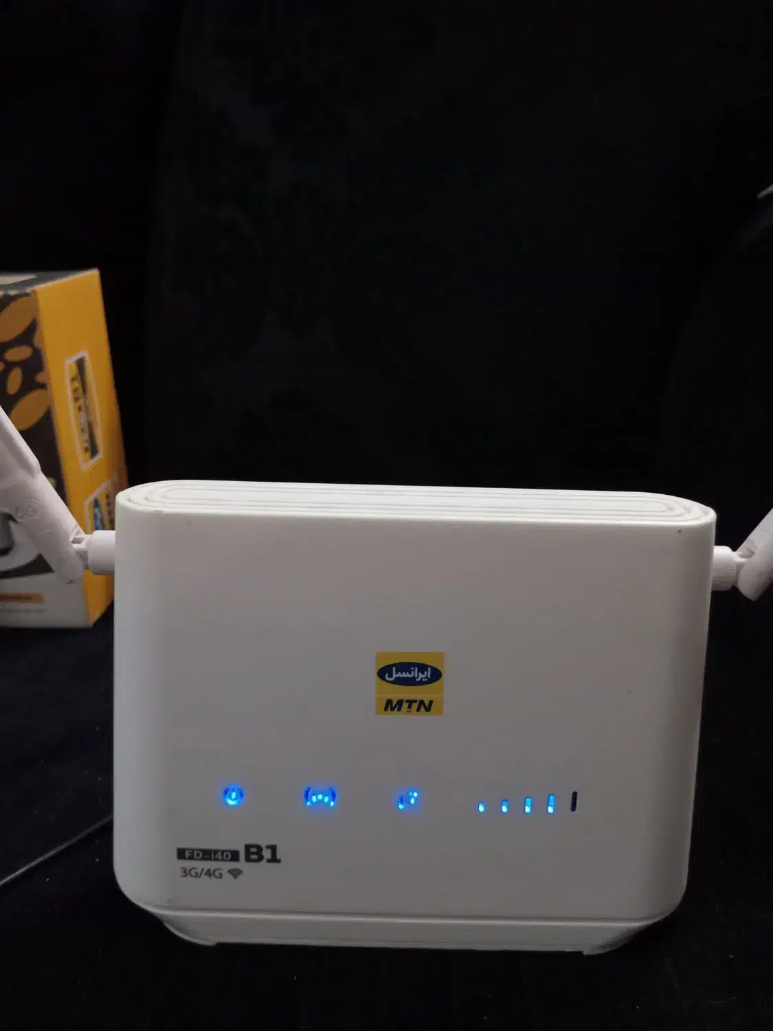 مودم ایرانسل مدل i40 b1 کاملا سالم|مودم و تجهیزات شبکه|پاکدشت, شهرک امام رضا|دیوار