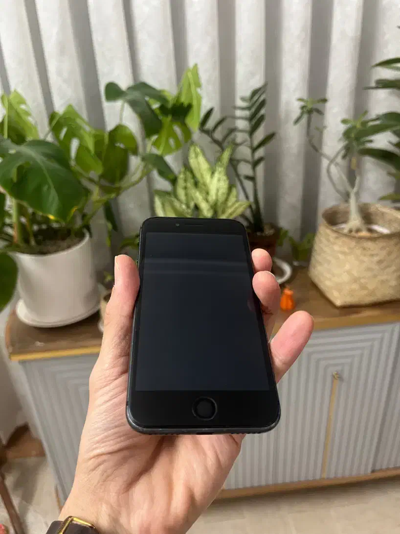 آیفون 8 iPhone|موبایل|قم, شهرک قدس|دیوار