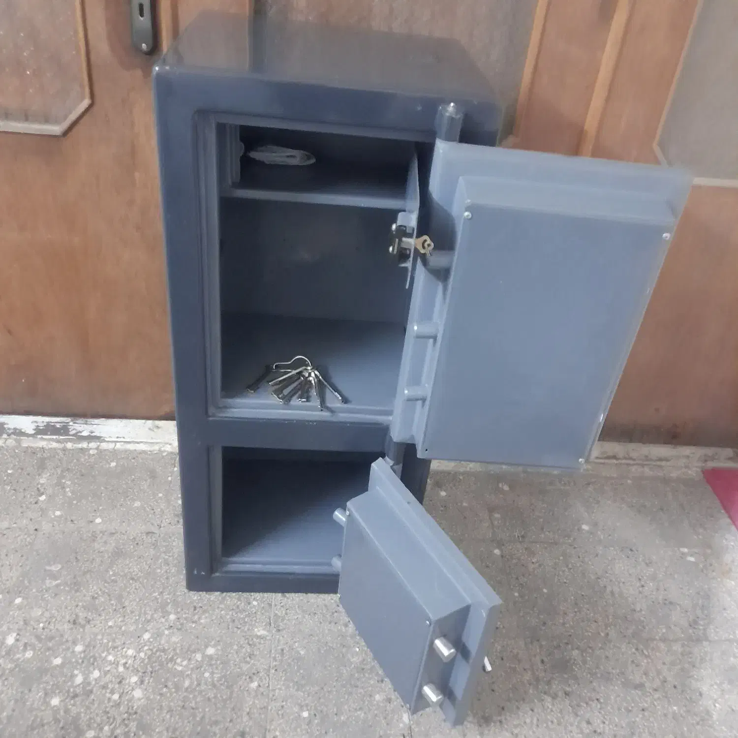 گاوصندوق درجه یک ۲۵۰ کیلویی|فروشگاه و مغازه|مشهد, طلاب|دیوار