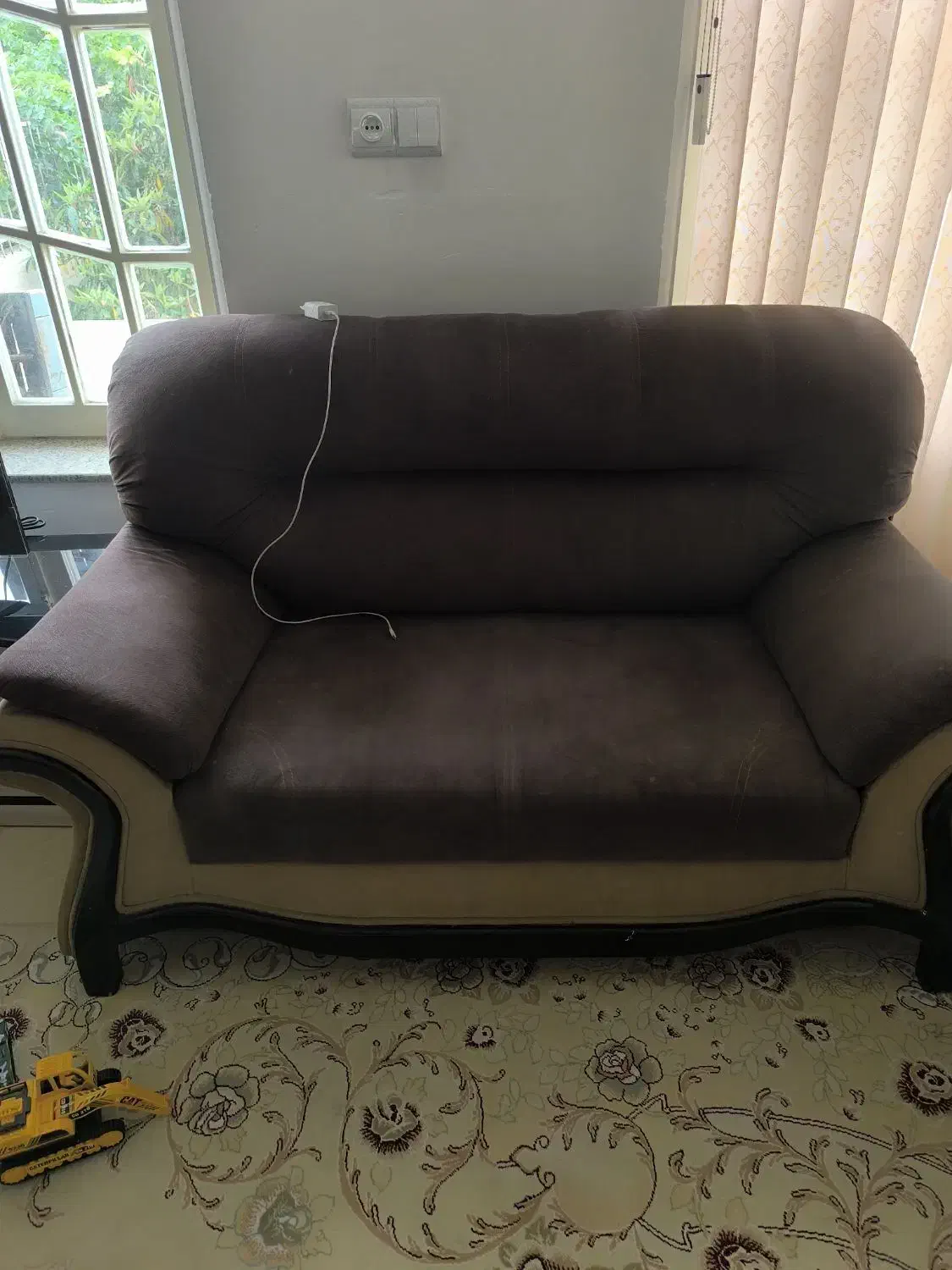 مبل|مبلمان خانگی و میز عسلی|صدرا-فارس, فاز ۱|دیوار