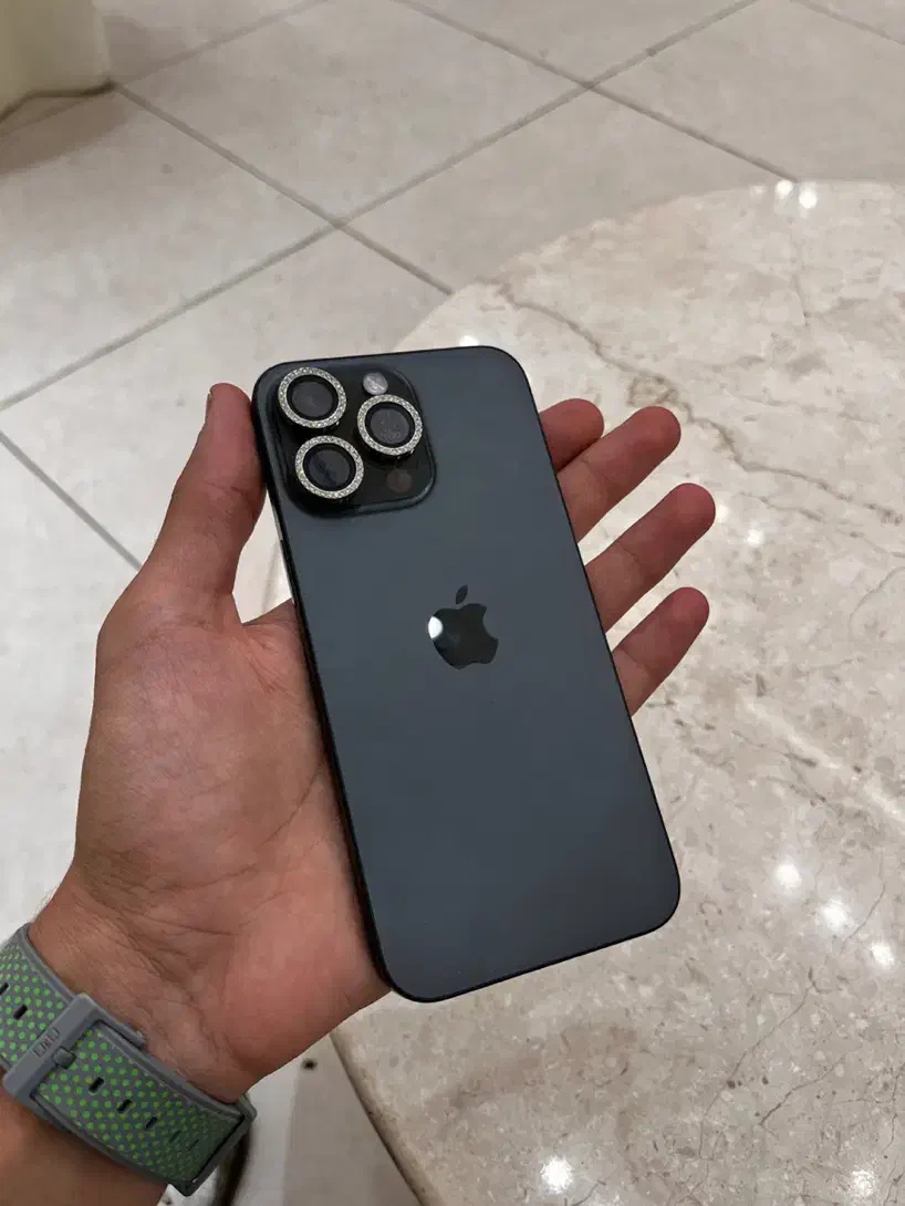 اپل iPhone 15 Pro Max با حافظهٔ ۲۵۶ گیگابایت|موبایل|ایلام, |دیوار