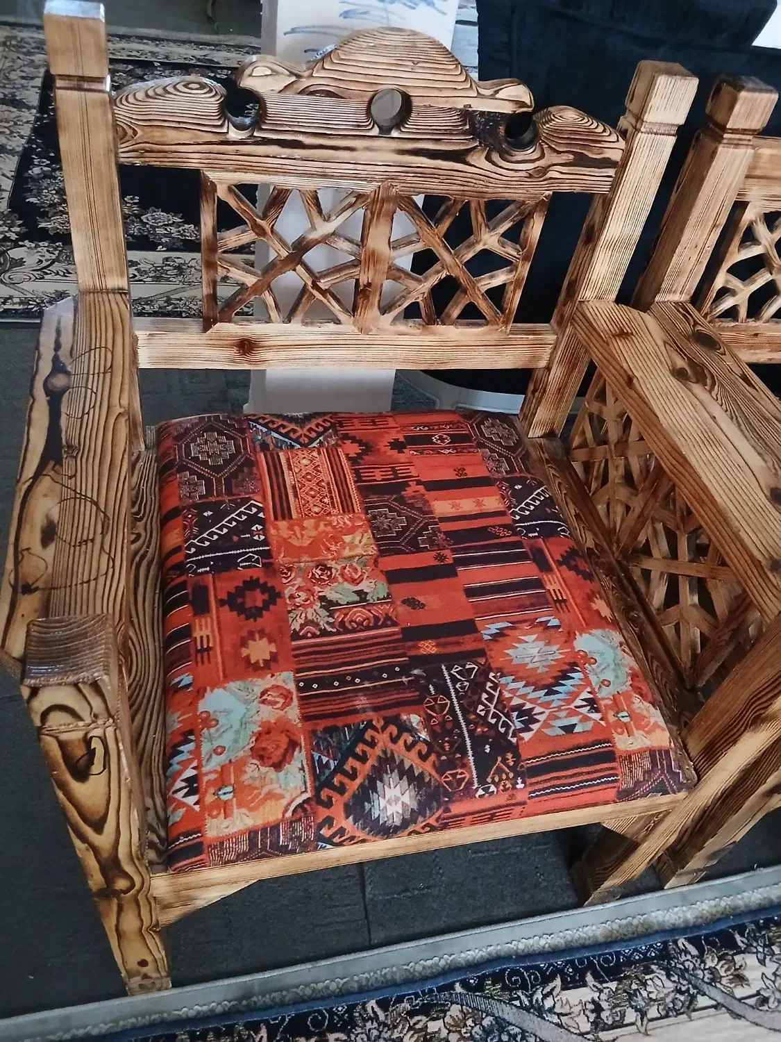 مبل سنتی ۴ نفره گره ای|مبلمان خانگی و میز عسلی|ملایر, |دیوار