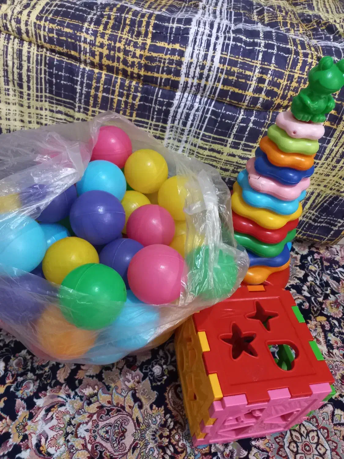 اسباب بازی توپ و جورچین|اسباب‌بازی بچه|تهران, والفجر (افسریه)|دیوار