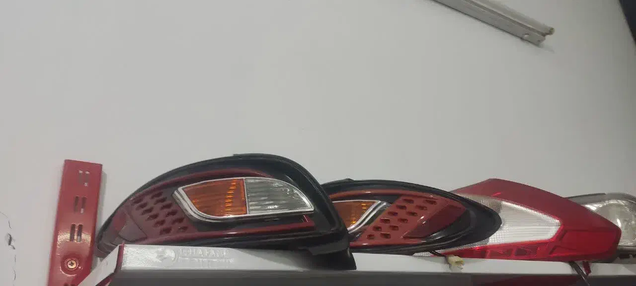 تعدای چراغ خودرو|قطعات یدکی و لوازم جانبی|یزد, |دیوار