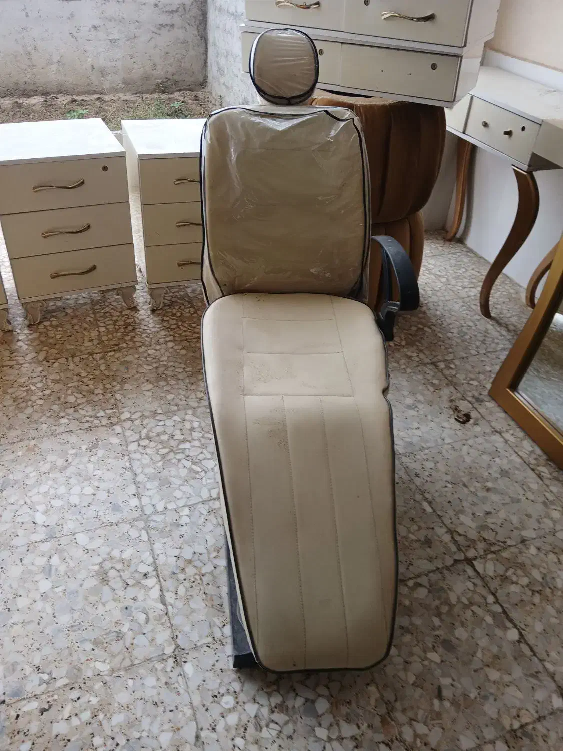 فروش یکجا لوازم ارایشگاه فقط18 میلیون|آرایشگاه و سالنهای زیبایی|ساری, |دیوار