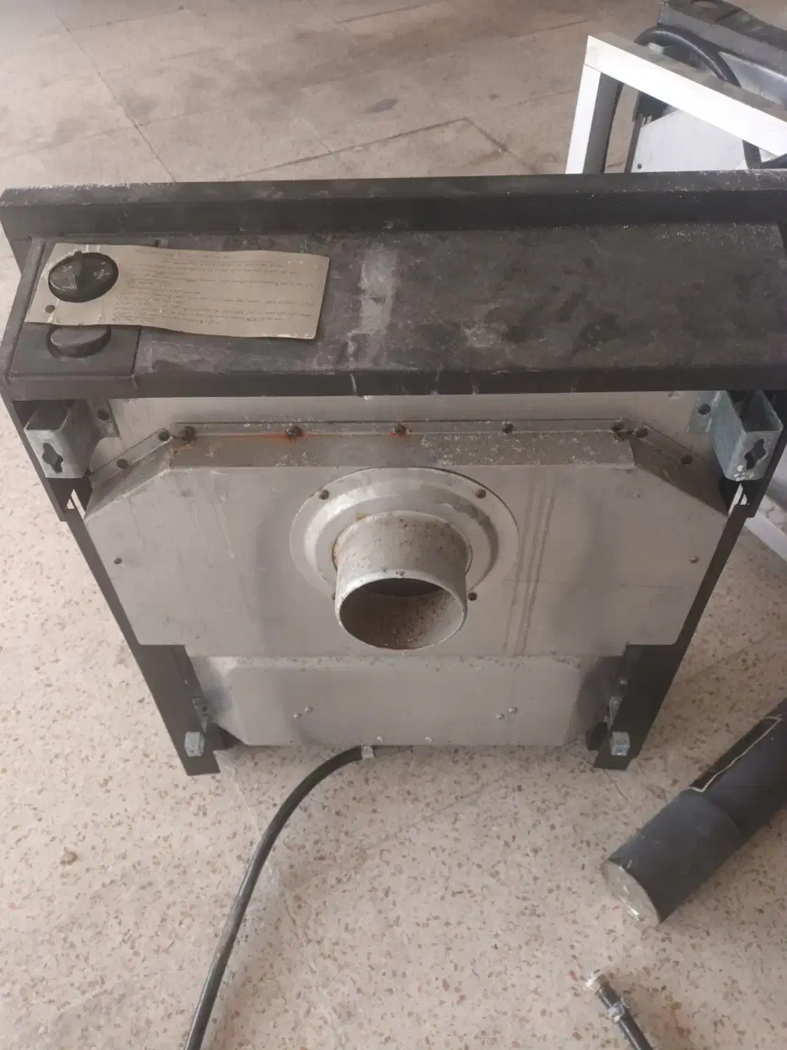 بخاری گازی دیواری|بخاری، هیتر، شومینه|بندر انزلی, معلم|دیوار