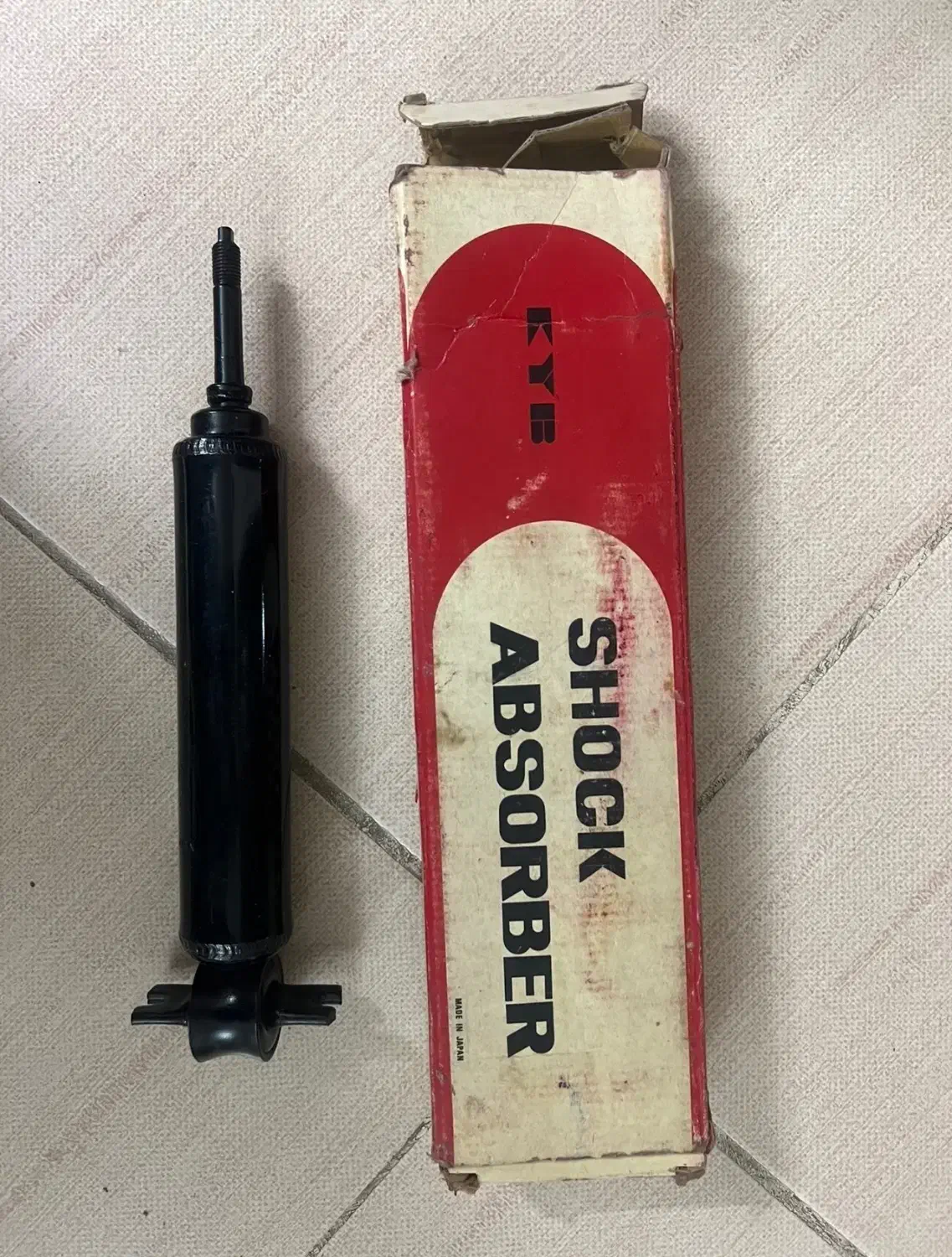 ۲ کمک فنر عقب و ۱ کمک فنر جلو و صفحه دیسک|قطعات یدکی و لوازم جانبی|شیراز, فلکه گاز|دیوار