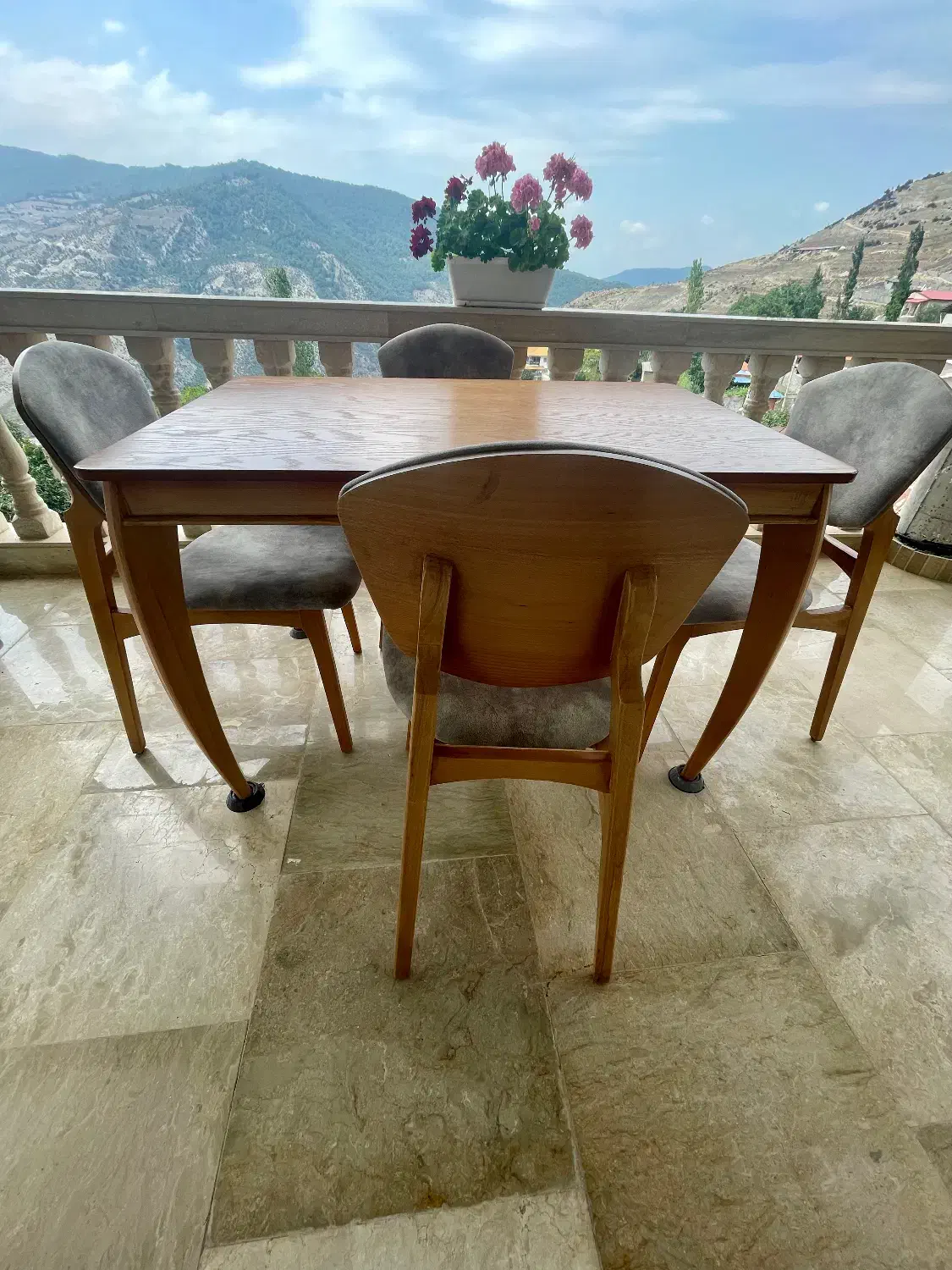 میز ناهار خوری ۴ نفره چوب راش|میز و صندلی غذاخوری|قائم‌شهر, |دیوار