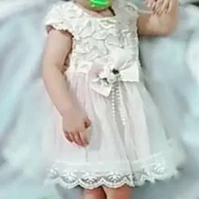 تعداد زیادی لباس بچگانه نو و در حد نو دخترانه|کفش و لباس بچه|خمینی‌شهر, |دیوار