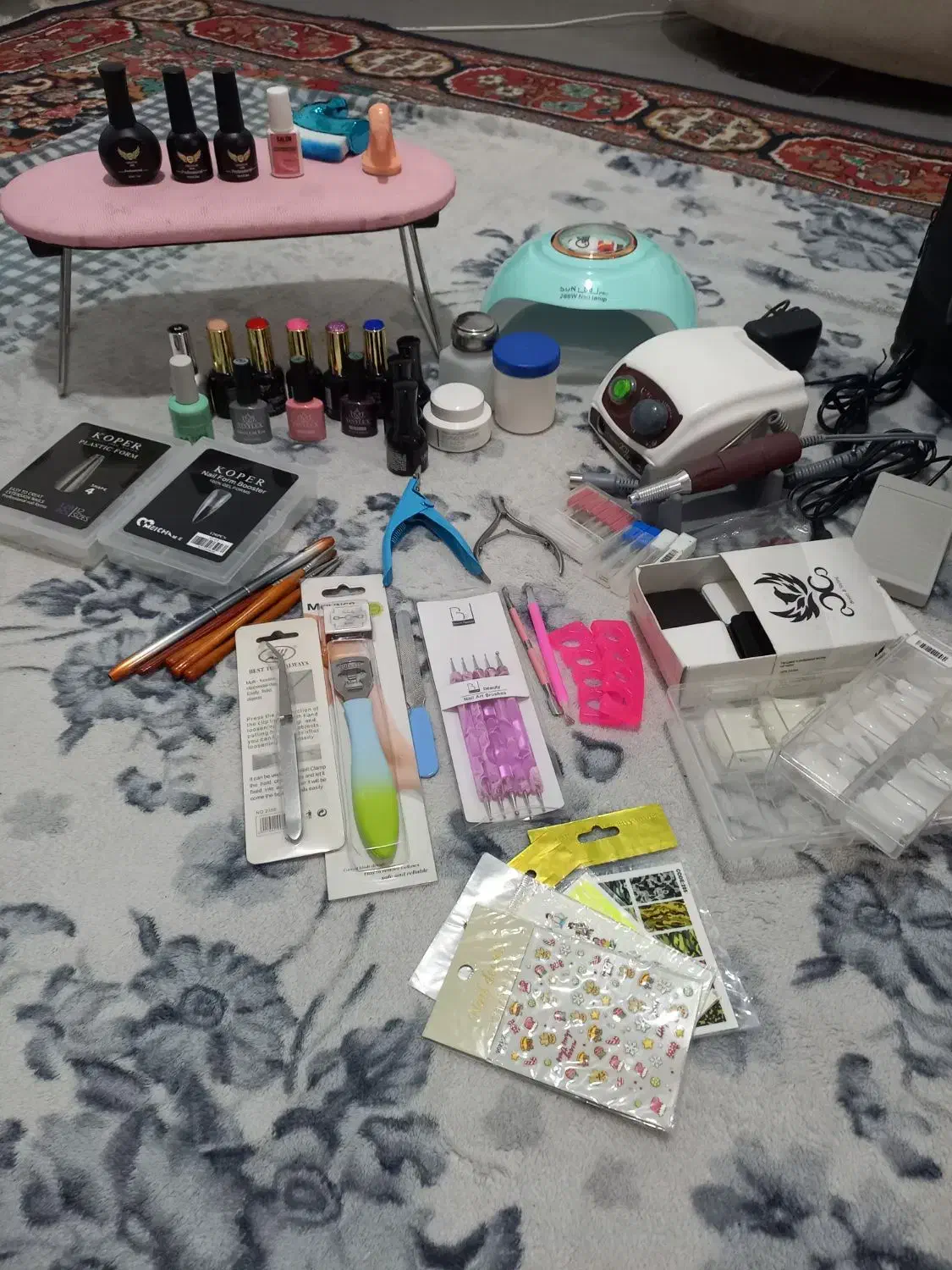 وسایل کاشت ناخن فروش فوری|آرایشی، بهداشتی، درمانی|ملایر, |دیوار