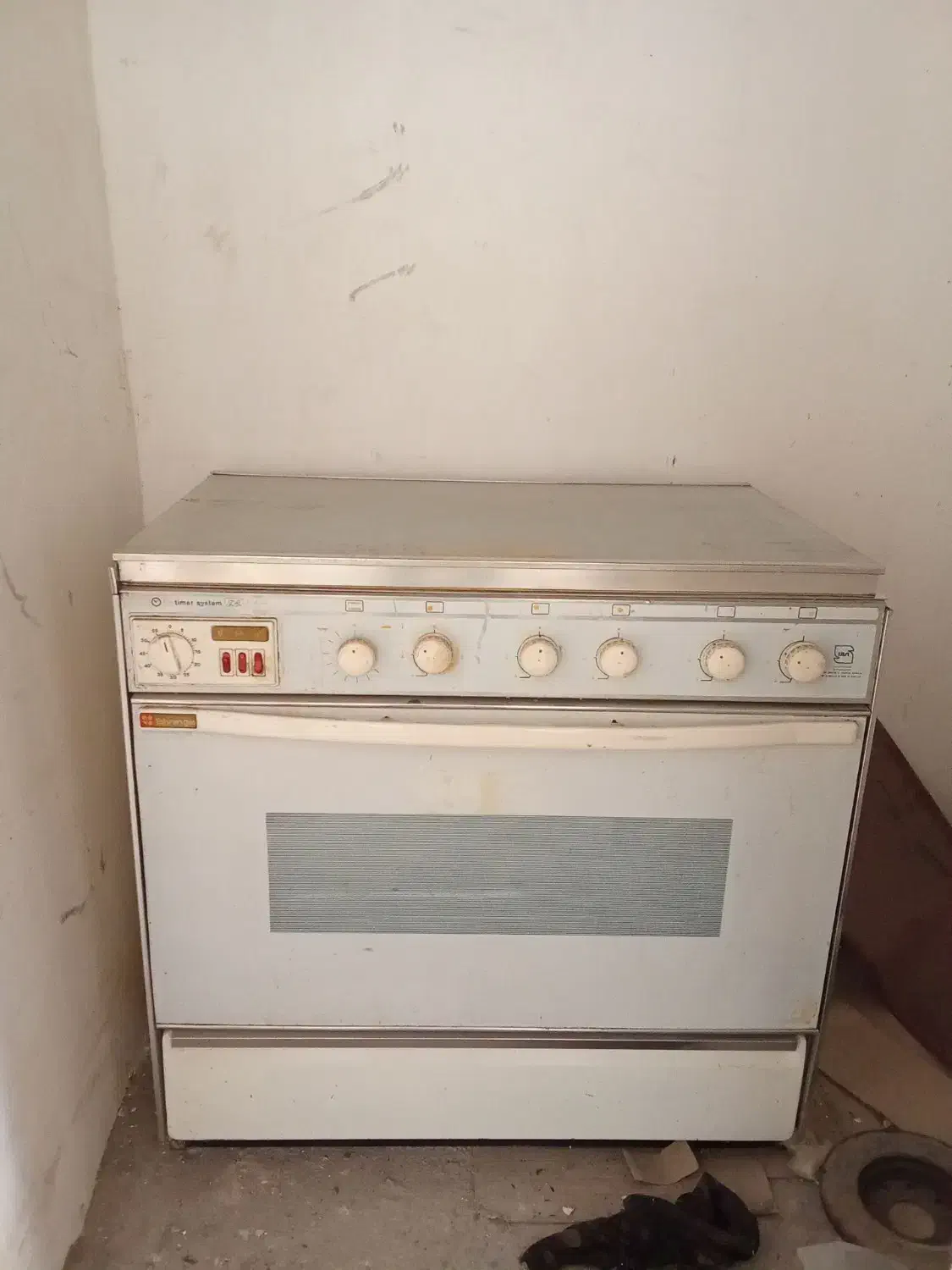 یک عددگازفردار|اجاق گاز و لوازم برقی پختوپز|گلبهار, نوبهار|دیوار