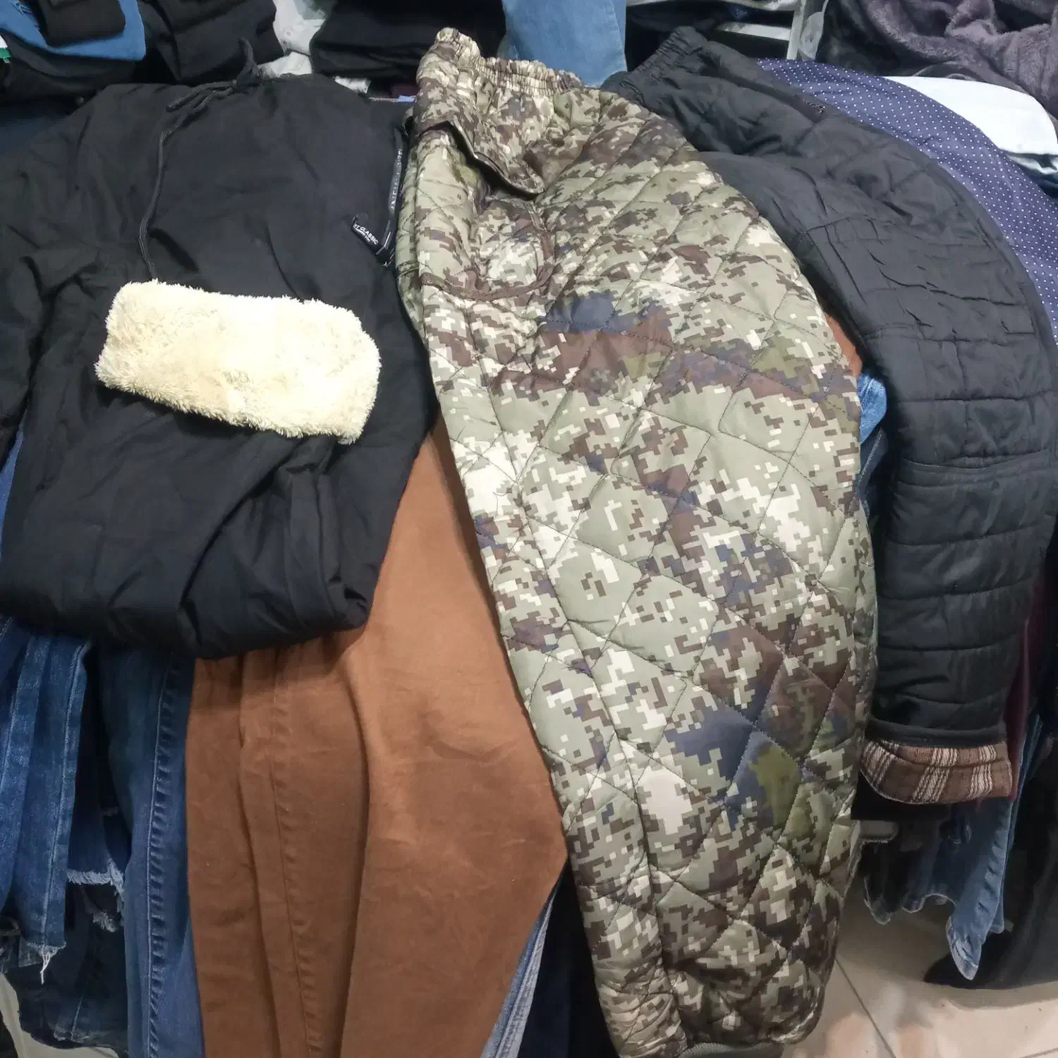 لباس تاناکارا اورجینال زمستانه|لباس|نیشابور, گمنام غربی|دیوار