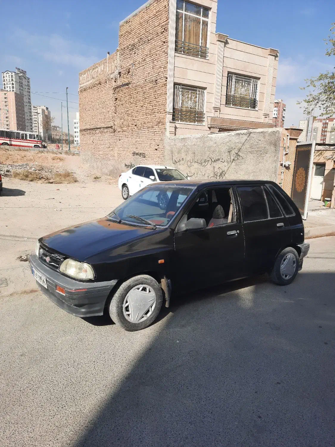 پراید هاچ بک ۸۴ مشکی|خودرو سواری و وانت|اراک, |دیوار