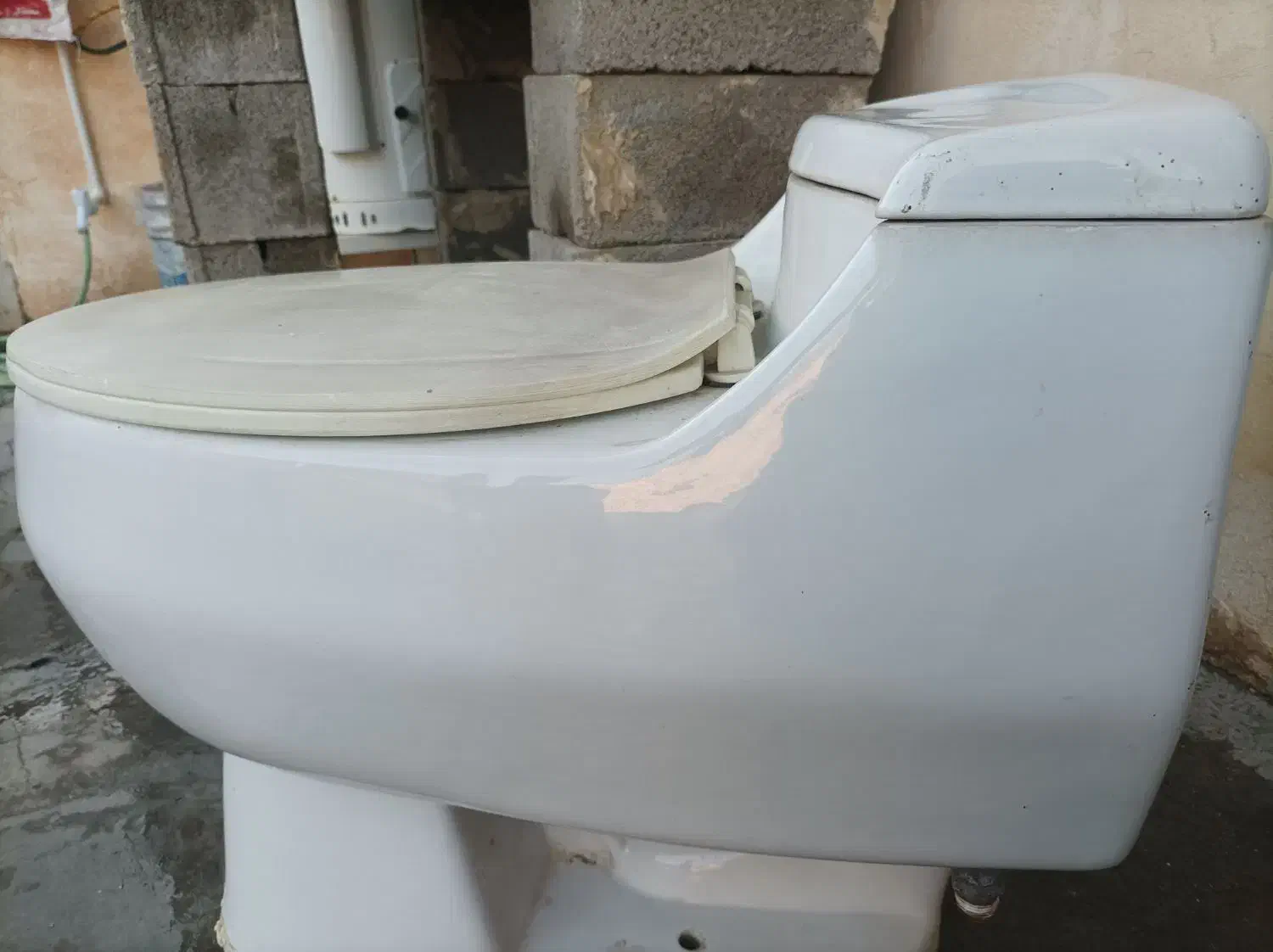 دسشویی فرنگی دسته دوم|لوازم سرویس بهداشتی|ایذه, |دیوار