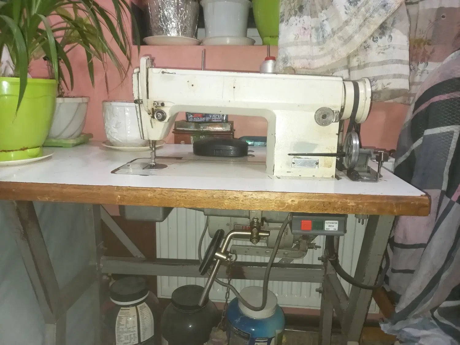 چرخ خیاطی صنعتی|چرخ خیاطی و ریسندگی|شاندیز, |دیوار