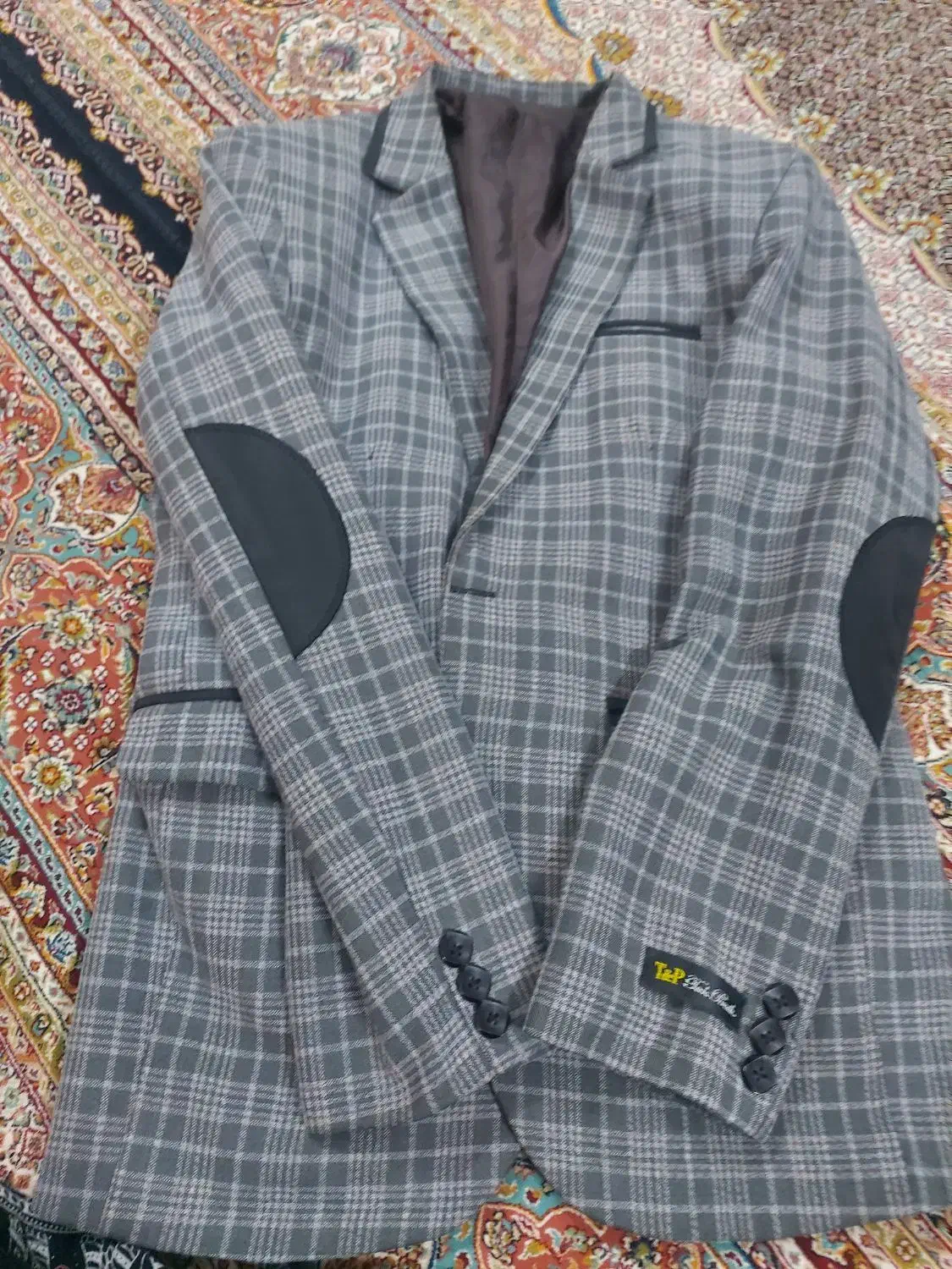 کاپشن براق.شلوار لی کت. همه در حد نو|لباس|اردبیل, |دیوار