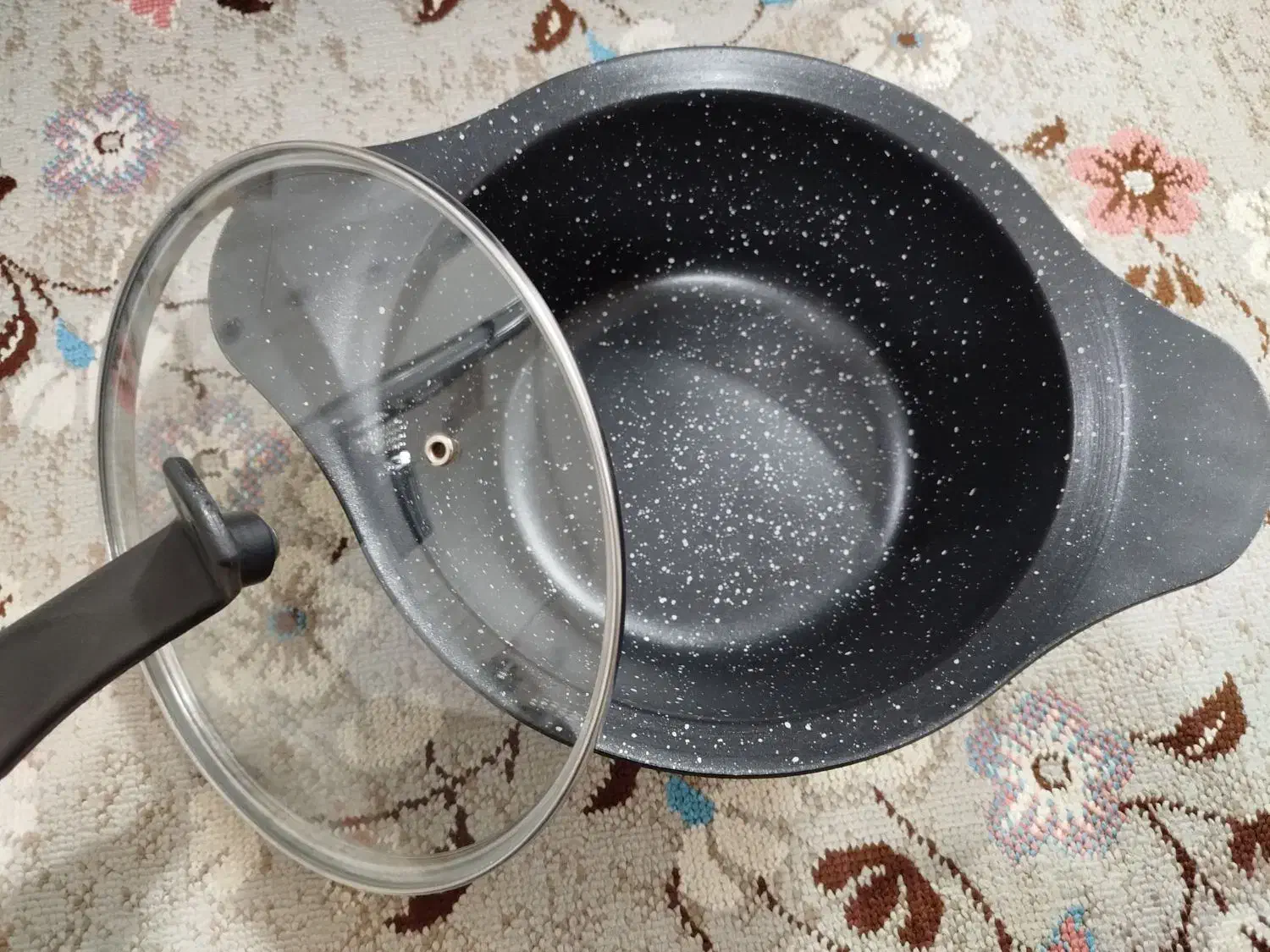 قابلمه چدن سرامیکی نو|ظروف پختوپز|مریوان, |دیوار