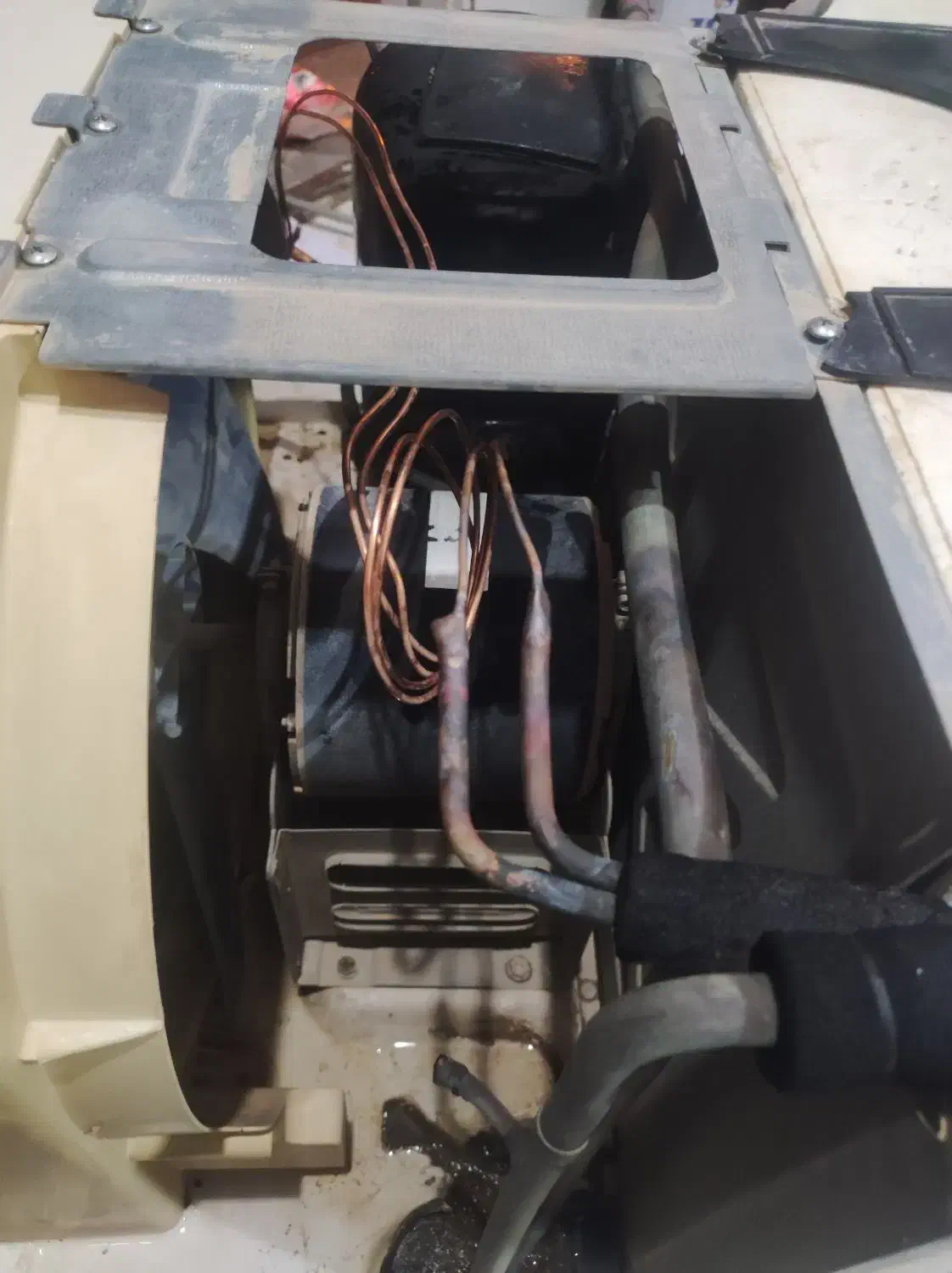 کولر سوخته سینم|کولر گازی و فن‌کوئل|آبدانان, |دیوار