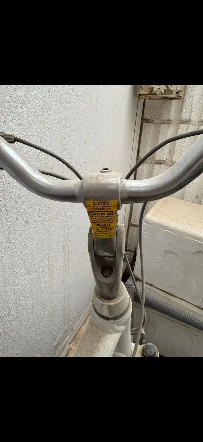 دوچرخه جاینت|دوچرخه، اسکیت، اسکوتر|صدرا-فارس, فاز ۱|دیوار