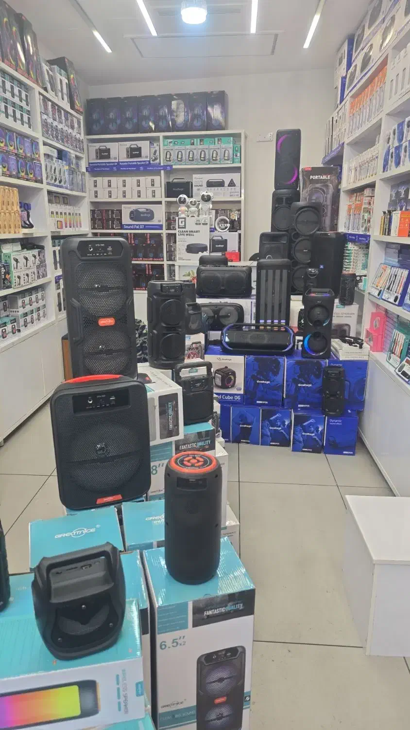 استخدام همکار ۱۰ تا ۹ شب|استخدام رایانه و فناوری اطلاعات|تهران, فردوسی|دیوار