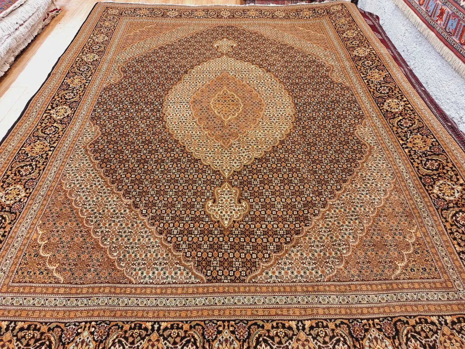 قالی ۹متری دستباف تبریز نقشه ماهی|فرش|تهران, اکباتان|دیوار